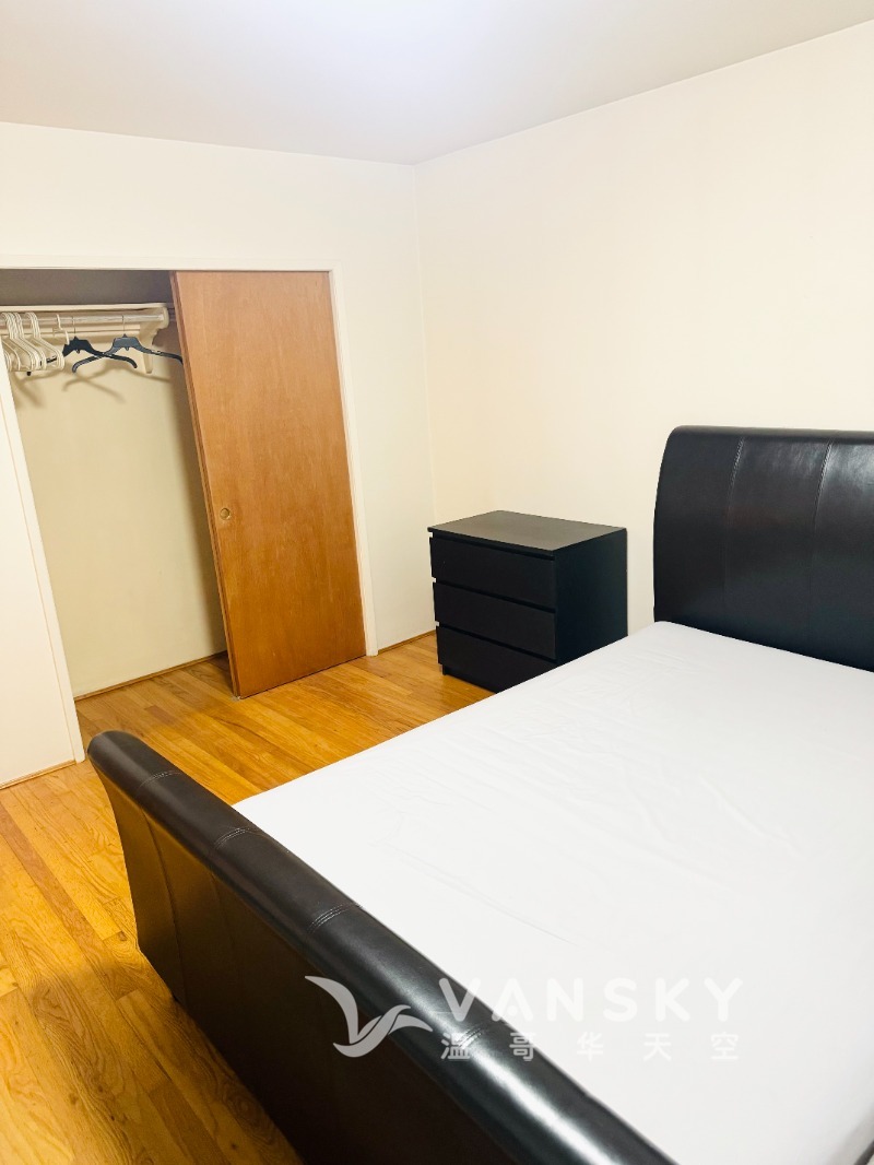 260309103502_bedroom 1 -3.jpg